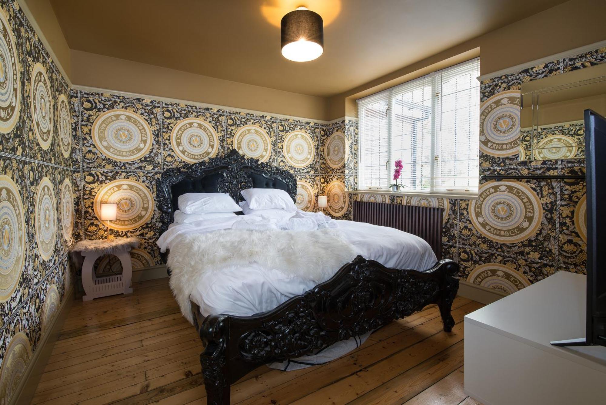 Deluxe 4 Or 5 Bed House With Hot Tub, Cinema Room Sleeps 15 Saffron Walden Exterior foto